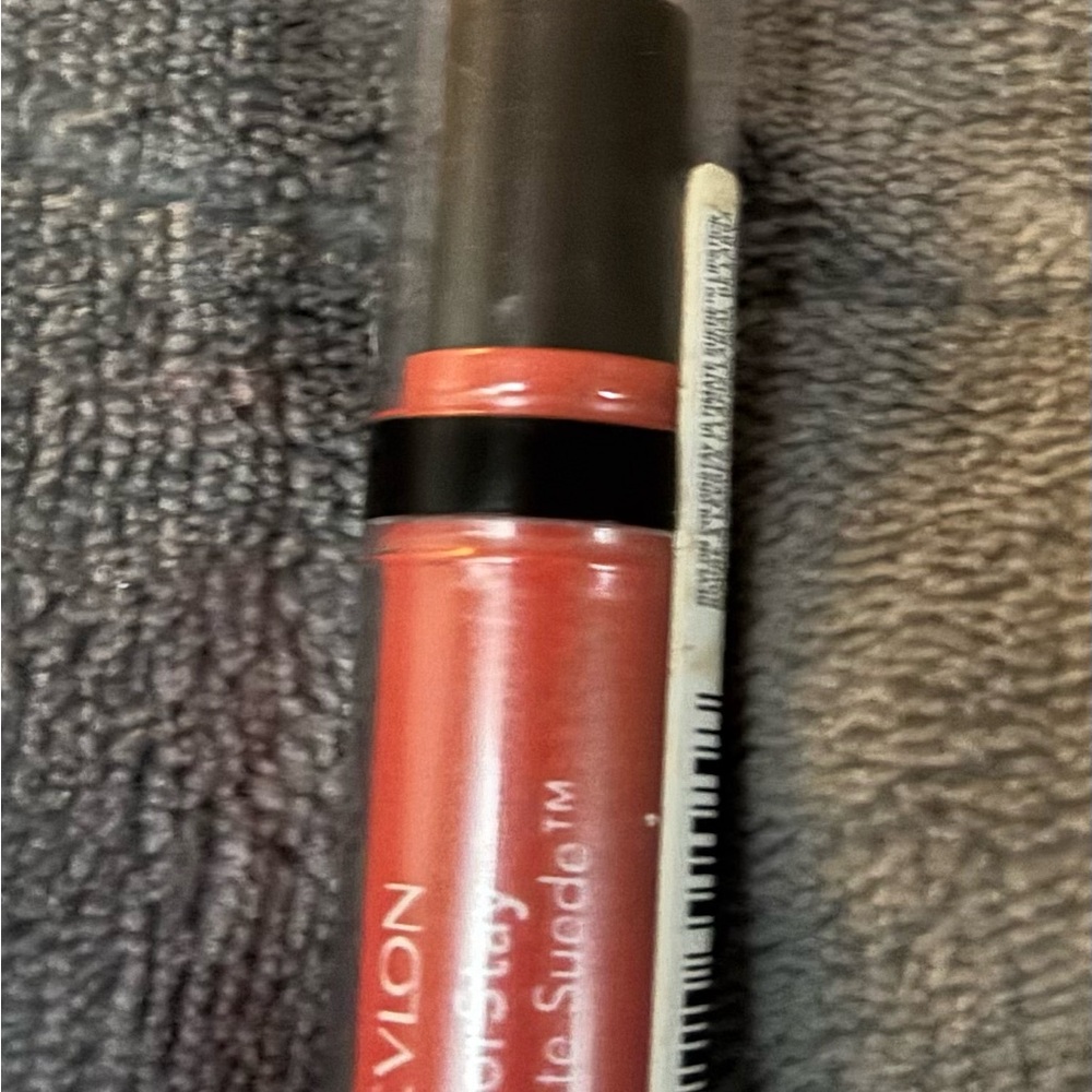 Revlon ultimate suede 095 Finale